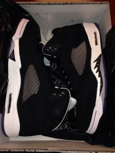 Air Jordan 5 Retro "Oreos" Black/ White Jordans Black White, Air Jordan 4 Retro Oreo, Nike Air Jordan 4 Retro White Oreo, Air Jordan 4 Retro White Oreo, Air Jordan 5 Retro Oreo, Basket Nike, White Jordans, Jordan 5 Retro