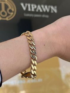 Gorgeous Cuban Monaco bracelet made of 10k solid yellow gold hollow , length- 7 inches, total weight: 9.5grams. The best choice for you! Perfect gifts 💍🎁 Christmas Deals, Chain Link Bracelet, Solid Yellow, Arm Band, Link Bracelets, Bracelet Making, Chain Link, Monaco, Jewelry Bracelets