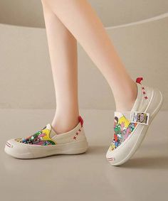 Beige Graffiti Women Casual Platform Canvas Flat Shoes ForMade of:-Canvas Upper.-Rubber sole- cushioned insole.1.57"/4cm Platform Heel Canvas Flats, Long Knitted Dress, Print Coat, Long Knit, Platform Heel, Nike Outfits, Nike Dunks, Flat Shoes, Platform Heels