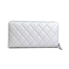 General: Brand: Chanel Design: Type: Long wallet (bi-fold) Gender: Women,Men Material: Caviar leather Color: Silver Size: Size (HxWxD): 10.5cm x 19cm x 2cm / 4.13'' x 7.48'' x 0.78'' Included Items: Accessories: Box, Dust bag, card Accessories Notice: Before purchasing, please refer to the images of the accessories included with the item. Condition: Condition: (very good) Ranking: Rank A - A few traces of usage, some scratches / dirt can be seen but overall in very good condition Seller Ranking: Rank A Overall Scratches: Insignificant Overall Dirt: Insignificant Overall Traces of Use: Insignificant Damage Ranking: Overall Glue residue Insignificant Condition Notice: Before purchasing, please refer to the images for the exact condition of the item. Card Accessories, Chanel Design, Accessories Box, Vintage London, Leather Silver, Long Wallet, Backpack Bags, Women Men, Dust Bag