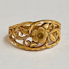 Beautiful Gold Rings, Antique Gold Rings, Gold Finger Rings, Gold Jewels Design, New Gold Jewellery Designs