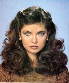 80s Hair, Farrah Fawcett, Bandana Hairstyles, Vintage Hair, Grunge Hair