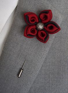 Handmade Red Flower Lapel Pin / Lapel Flower Brooch / Kanzashi Flower Pin / Wedding Accessories / Suit Accessories - Etsy Flower Lapel Pin, Lapel Flower, Kanzashi Flowers, Suit Accessories, Flower Pins, Flower Brooch, Lapel Pins, Red Flowers, Buttons Pinback