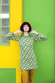 Sixties Inspired Fashion, Mod Fashion 60s For Women, 60s Fashion Editorial, Mustard Tights, 60s Mod Fashion, 60's Mod, 70s Clothing