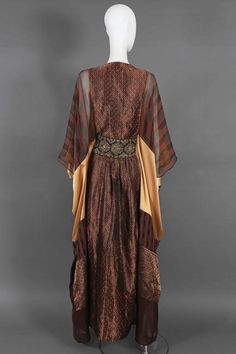 Thea Porter Couture brocade evening caftan, circa 1970s 6 Silk Brocade, Elizabeth Taylor, Sewing Inspiration