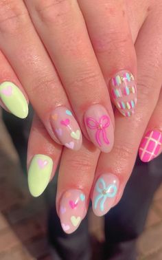 Get inspired by 30+ adorable bow nail designs, from cute 3D bow nails to short and sweet styles in pink, red, white, gold, and black. This also includes coquette nails, ribbon nails, short bow nails, french tip bow nails, bow nail art. (📷 nails.by.sb IG) Cute Floral Nail Designs, Cute Gel Nails Simple, Girly Acrylics, Bow Nail Ideas, Ribbon Nails Designs, Short Bow Nails, Nail Inspo Preppy, Cute Bow Nails, Cheer Nails