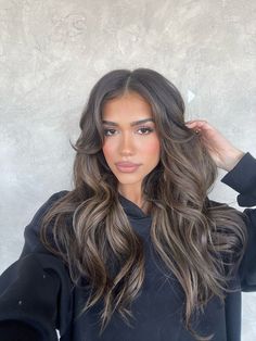 How to get soft, strong & healthy hair and get rid of split ends by masks, hair oiling Melted Highlights Brunettes, Ash Undertone Brunette, Dark Blonde Balayage On Black Hair, Soft Black Hair With Highlights, Brunette Minimal Highlights, Ashy Brown Black Hair, Neutral Baylage Hair, Expresso Brunette Balayage, Caramel Brownie Balayage