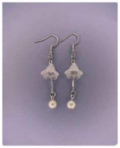 White dangle pearl earrings White Single Dangle Clip-on Earring, White Single Dangle Flower Earring, White Dangle Clip-on Earrings, Diy Flower Earrings, Diy Earrings Pearl, Solder Jewelry, Dangle Silver Earrings, Dangle Pearl Earrings, White Flower Earrings