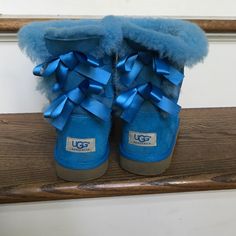 Good Condition Size 5 In Woman Shoes Ugg, Womens Uggs, Ugg Shoes, Ugg Boots, Bootie, Outfit Sets, Bootie Boots, Ankle Boots, Color Blue