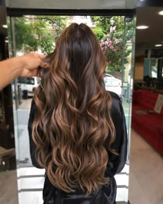 Balayage Hair Color Ideas, Huge Hair, Balayage Hair Color, Brunette Hair With Highlights, Gorgeous Hair Color, Brown Hair Balayage, Brown Blonde Hair, Hair Balayage, Spring Hairstyles