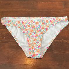 New Without Tags Has Cute Colorful Floral Pattern Ribbed Like Effect Never Worn No Flaws Size Small Cheeky Look Womens Swim, Pink White, Floral Pattern, Tags, Floral, Full Service, Women Shopping, Pink, Pattern