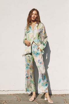 paradise tropical printed satin button down and pant set Trendy Work Outfit, Paradise Found, Printed Wide Leg Pants, The Office Shirts, Top And Pants Set, The Paradise, Feminine Dress, Spring Shirts, Loungewear Set