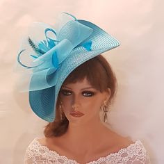 Large  BLUE Hat Fascinator with TURQUOISE Blue Feather and Crinoline loops.  Perfect for Royal Ascot, Kentucky Derby, Wedding, Goodwood revival, Christening, Ascot or any special occasion. Gorgeous  Blue straw weave Hat fascinator  feathers and  Cinoline **Do you like to have this in any other custom colours, Please message. if possible with the dress picture* This hat has been made by hand and very light to wear. This hat is designed to be worn tilted on the side of the head with  long  Quill f Kentucky Derby Wedding, Derby Wedding, Blue Fascinator, Derby Fascinator, Bride Hat, Goodwood Revival, Satin Noir, Hat Fascinator, Tea Party Hats