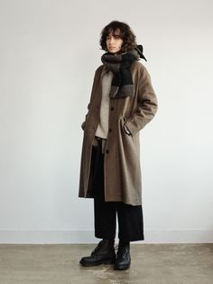 midwinter2020-mhl | MARGARET HOWELL Rustic Womens Fashion, Gender Neutral Winter Outfits, Margaret Howell Style, Queer Office Fashion, Mhl Margaret Howell, Kinfolk Style Fashion, Unisex Outfits Gender Neutral, French Winter Fashion, Textured Clothing