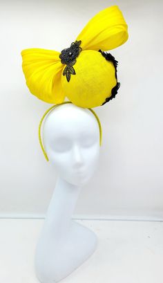 Show stopper! Yellow percher Fascinator with black applique laces.  Classic style to go with a variety of outfits: bridesmaids,  cocktail party,  Kentucky Derby, Rehearsal dinner, Easter and church outfits.   - Rare find - Lightweight  - Ready to ship - Fast Shipping - Free Shipping - Group discount available - Customize by adding different color flowers and or feathers - Headband and Hair clip  CHECK OUT MY STORE FOR OTHER STYLES & COLORS: etsy.com/shop/Hatsandpearls Find more at my website for more styles: www.hatsandpearls.com  Reach out to me if you can't find what you are looking for.  I can make cake custom orders and help you style and match your outfit  Tag and share your pictures when you wear and style our hats.  Instagram: @hats_pearls Facebook: Hats Pearls Thank you for visitin Luxury Yellow Headpiece For Party, High-end Yellow Mini Hat For Kentucky Derby, Fitted Headband Fascinator For Carnival, Adjustable Headband For Summer Costume Party, Adjustable Fascinator For Carnival Costume, Adjustable Fascinator For Costume Carnival, Summer Ceremony Hats And Headpieces, Fitted Headband For Carnival Party, Fitted Hat Headpiece For Costume Party