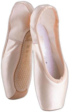 Ballet Pointe Shoes, No Wrinkles, En Pointe, Pointe Shoes, Contemporary Dance, The Balance, Roll Up, Dance Wear, Ballet Shoes