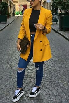 Mustard Blazer Outfit, Nike Blazers Outfit, Blazer Outfits Casual, Winter Evening, Evening Outfit, Blazer Outfit