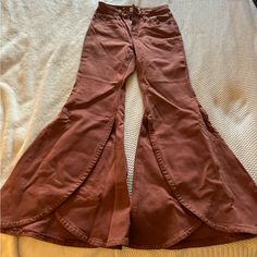 Burnt Orange Western Flare Pants With Floral Cut At The Ankles, Brand New Never Worn Spring Brown Flare Bottoms, Womens Flare Jeans, Flared Jeans, Jeans Color, Flare Pants, Colored Jeans, Burnt Orange, Color Orange, Flare Jeans