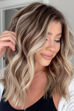 40+ Gorgeous Blonde Highlights Ideas To Try This Year - Flo's Blog Hairstyles With Blonde Highlights, Long To Short Haircut, Celebrities Hairstyles, Fall Blonde Hair Color, Hairstyles And Colors, Summer Blonde Hair