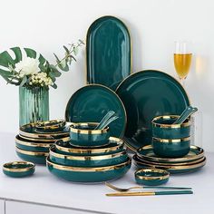 Green Dinnerware Set, Ceramic Dinner Set, Green Dinnerware, Ceramic Dinner Plates, Vase Deco, Luxury Green, Steak Plates, Plates And Bowls Set, Green Plates