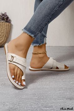 Olivia Mark - Elegant Chestnut Toed Sandals