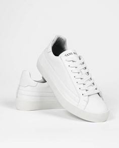 The Original C20 | Women's Luxury Leather Sneakers | White | Comfort – SANS MATIN USA White Fashion Sneakers, Natural Tree, White Leather Sneakers, Shoe Bags, Flat White, Recyclable Packaging, Leather Trainers, White Flats, White Trainers