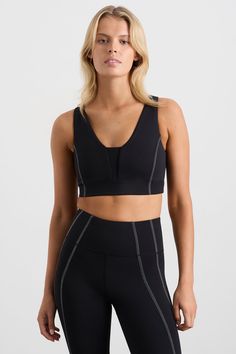 Shop the High Back Sports Bra 381 in Black online at AJE ATHLETICA. Free Express Shipping available in Australia Over $150. Easy and fuss-free returns. Aje Athletica, Pink Grunge, Fitness Ideas, Panel Leggings, Full Look, Freedom Of Movement, Bra Cups, The High, A A