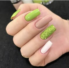 Cute Gel Nails, Dipped Nails, Pretty Acrylic Nails, Stiletto Nails, Green Nails, Nude Nails