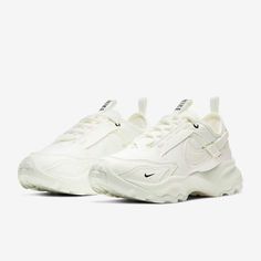 Brand New In Box Color: Sail & Black Size: 11 Women’s; 9.5 Men’s White Gym Shoes, Nike Gym Shoes, White Nike Shoes, White Running Shoes, Sport Shoes Women, Sneakers Mode, Workout Shoes, Swag Shoes, Gym Shoes