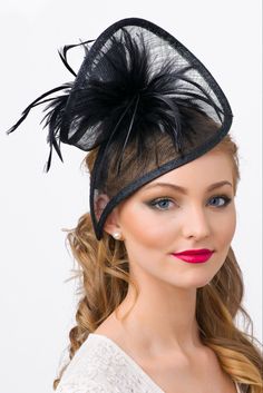 This mesh twist fascinator accessory is both daring and elegant, and stunning from every angle. This statement-making fascinator headband rises to any occasion. Fancy Hats Classy, Fluffy Bouquet, Hats Classy, Black Fascinator, Hat Headband, Fascinator Hairstyles, Fascinator Headband, Wedding Fascinators, Kentucky Derby Hats