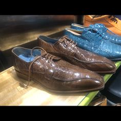 Like Literally New Leather Cap Toe Dress Shoes With Crocodile Pattern, Leather Dress Shoes With Crocodile Pattern Cap Toe, Luxury Leather Dress Shoes With Crocodile Pattern, Leather Moc Toe Dress Shoes With Crocodile Pattern, Leather Dress Shoes With Crocodile Pattern And Moc Toe, Brown Crocodile Pattern Wingtip Leather Shoes, Brown Crocodile Pattern Leather Wingtip Shoes, Brown Alligator Shoes, Semi-formal Crocodile Pattern Wingtip Dress Shoes