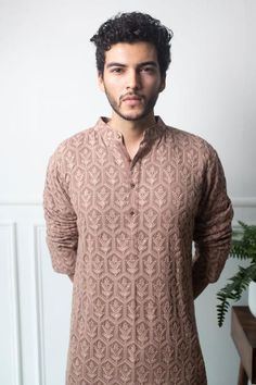 Brown Chikankari Kurta, Kurta Pajama Men, Chikankari Kurta, Gents Kurta Design, Gents Kurta, Kurta Men, Mens Kurta Designs, Men's Ethnic Wear