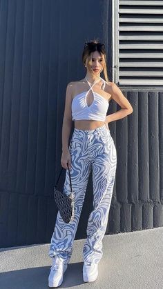 Concert Ootd, Hslot Outfit Ideas, Summer Trends Outfits, High Waist Pants, Outfits Verano, Mode Streetwear, Waist Pants, Mode Inspiration