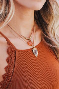 Carnelian & Brown Agate Suede Necklace Jewelry Leto Collection Gold Brown Agate, Carnelian Agate, Gemstone Drop Earrings, Y2k Boho, Layered Necklace, Gold Chain Necklace, Gold Charm, Gemstone Pendant, Layered Necklaces