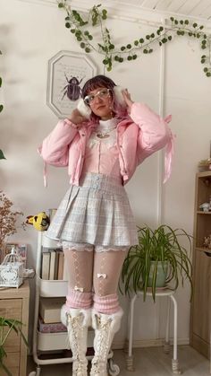 Pastel Pink And Purple Outfit, Sweetcore Aesthetic Outfits, Girly Pop Aesthetic Outfits, Comfy Kawaii Outfits, Hyperfemme Outfits, Winter Outfits Kawaii, Selkie Character, Candycore Aesthetic Outfits, Pastel Fashion Outfits