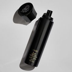 Ultra-lightweight hair mist that smoothes and controls even the most hard to manage hair for the best blowout ever. Fine Hair Men, Bouncy Blow Dry, Oribe Hair Products, Heat Styling, Hair Mist, Blowout Hair, Clarifying Shampoo, Hair Help, Texturizing Spray