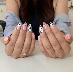 Crazy Cute Nail Designs, Country Concert Gel Nails, Nail Designs For Nashville Trip, Pink Cowgirl Aesthetic Nails, Country Festival Nails Design, Spunky Nail Designs, Nashville Manicure, Cowgirl Almond Nails, Cowgirl Inspired Nails