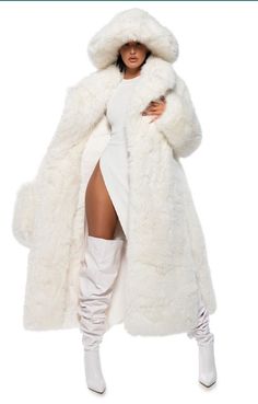 Winter Wonderland Outfit, Fur Trench Coat, White Fur Coat, Faux Fur Bucket Hat, Oversized Hat, Peep Toe Boots, Longline Coat, Fashion Vocabulary, White Accessories