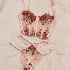 Body Lingerie, Machine Sewing, Lingerie Outfits, Luxurious Design, Pretty Lingerie, Bra And Panty Sets, Lingerie Fashion