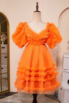 Short Princess Dress, Sun Spot, Tulle Material, Dress With Puff Sleeves, Short Homecoming Dress, Photoshoot Inspo, Note Box, Sport Dress, Linnet