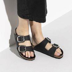 Birkenstock Arizona Big Buckle Size 39 (Us 8-8.5) Black Nubuck Oiled Leather With Silver Buckles New Without Tags Minor Signs Of Being Handled, Never Worn The Popular Birkenstock Arizona Has Been Given An Update. The Big Buckle Version Features Large And Elegant Pin Buckles A Bold Eye-Catcher That Gives The Classic Model A Stylish Twist. Shown In Oiled Leather. Anatomically Formed Cork And Latex Footbed Upper: Oiled Leather Footbed Lining: Leather Sole: Eva Details: Double Wide Straps With Large Hot Sandals, Black Oil, Buckle Sandals, Birkenstock Arizona