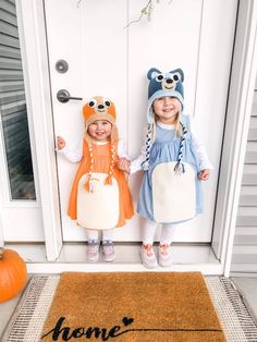 Bluey And Bingo Costume, Popular Kids Shows, Sister Halloween Costumes, Sibling Halloween Costumes, Sister Costumes, Sibling Costume, Toddler Halloween Costumes, Toddler Costumes, Toddler Halloween