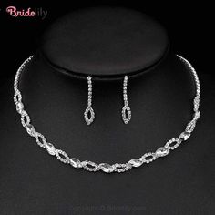 Would you like to look nice to have the best jewelry and be a beautiful bride at weddings then for you the best choices are bredlily#bridelily#weddingpieces#weddingjewelries Leaves Necklace, Bride Jewelry Set, Earrings Sets, Bridal Earrings Drop, Bride Earrings, Teardrop Dangle Earrings, Wedding Bridal Jewellery, Wedding Jewellery Necklace, African Wedding