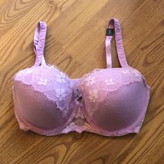 Victoria’s Secret Dream Angels Demi Bra 34dd “Love” Straps, Lace Detailing Brand New With Tags Beautiful Lavender Pink Victoria's Secret Feminine Purple Bra, Velvet Bra, Victoria Secret Body, Lavender Pink, Cute Bras, Black Lace Bra, Sleep Wear, Purple T Shirts, Full Coverage Bra