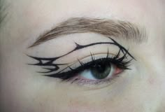 I Liner, Eyeliner Inspo, Alternative Makeup, Cool Makeup Looks, Goth Makeup