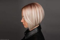 48 Stylish Long Pixie Bob Haircuts for a Unique Length and Style Straight Bob Haircut, Blonde Bob Haircut, Short Blonde Bobs, Stacked Bob Haircut, Corte Bob, Bob Hairstyles For Fine Hair, Short Bob Haircuts, Blonde Bobs