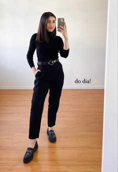 Black Trousers Outfit Work, Trousers Outfit Work, Black Mom Jeans Outfit, Black Trousers Outfit, Work Appropriate Outfits, Outfit Zara, Black Mom Jeans, Trouser Outfit