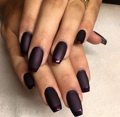 Nails Black Matte, Face Moisturizer For Dry Skin, Black Manicure, Nails Ombre, Chrome Nails Designs, Dry Skin Body, Hippie Nails, Burgundy Nails, Super Nails