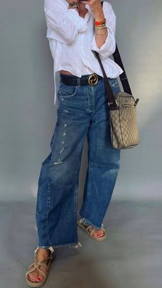 Outfits 2024 Trends, Highschool Reunion Outfit, Wide Leg Outfits, Bored Drawing, Wide Leg Jeans Outfits, Patch Pocket Jeans, Women Street Style, Wide Leg Jeans Outfit, Look Boho Chic