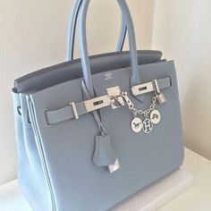 #birkin #bag #purse #blue #pastel Hermes Bags Collection, Luxury Purses Hermes Birkin, Blue Hermes Bag, Blue Bag Aesthetic, Dream Bags, Cute Handbags